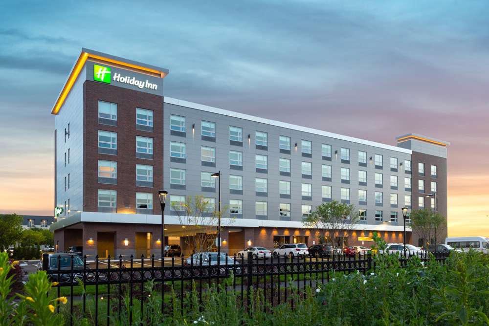 PROCON Finishes Luxury Holiday Inn - First New One in Greater Boston for 20 Years